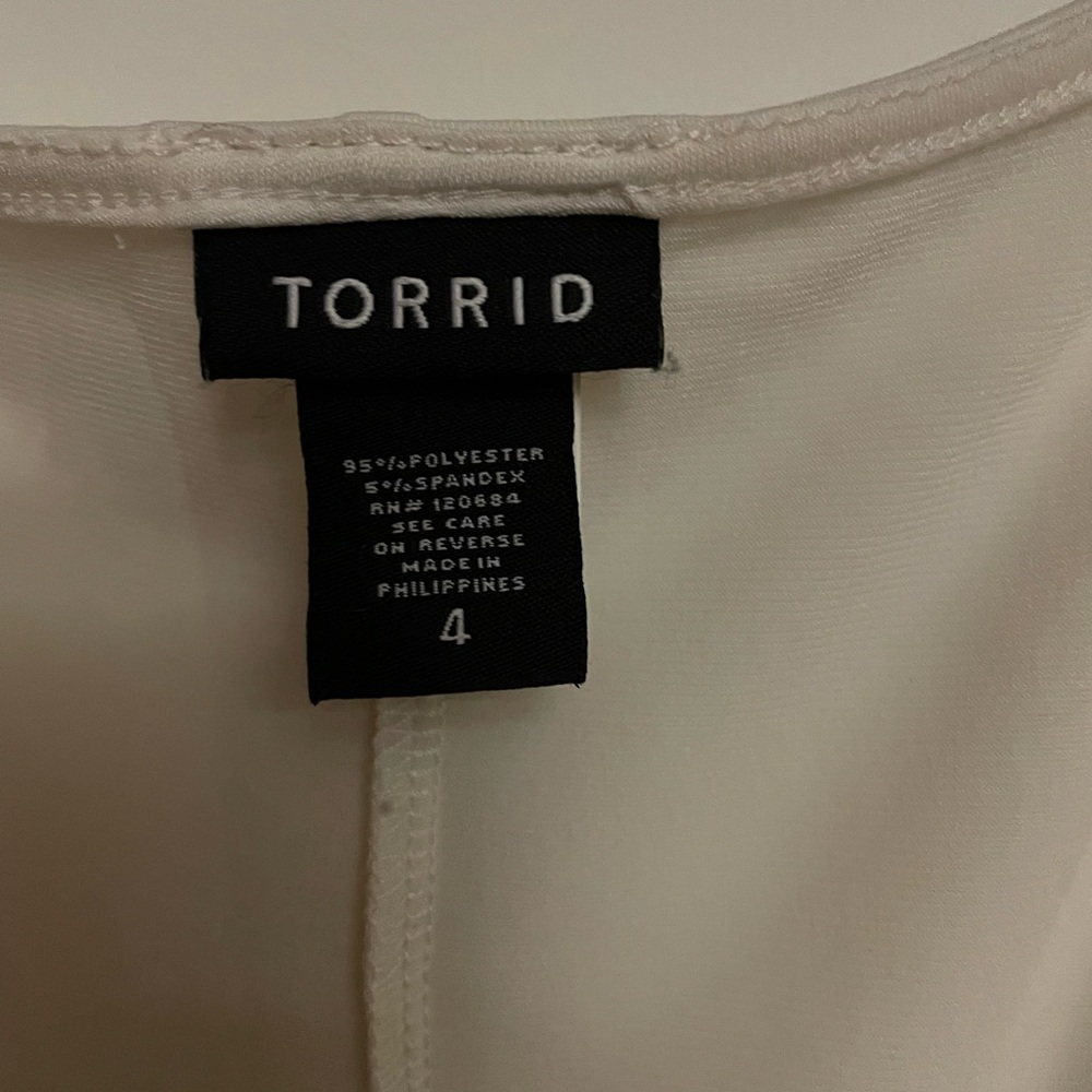 Torrid Cream Cold Shoulder Embellished Women's Top Plus Size 4 - Picture 4 of 6